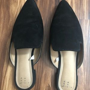 Black Mule Suede Flats